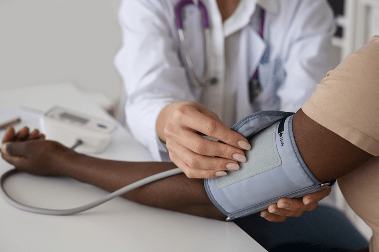 cómo medir la presión arterial